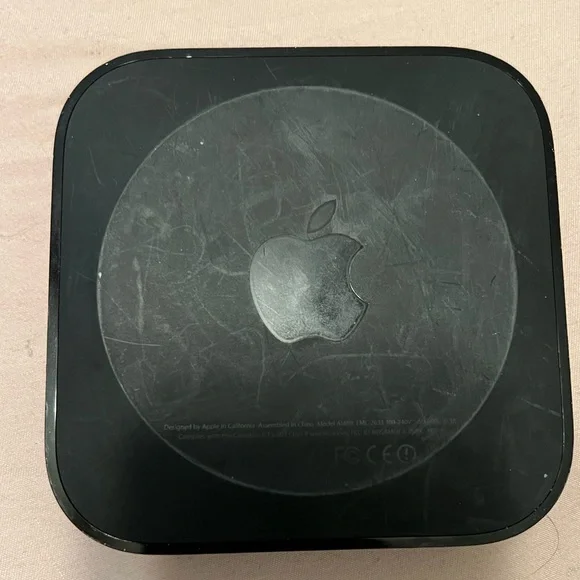 Apple TV - Picture 2 of 2